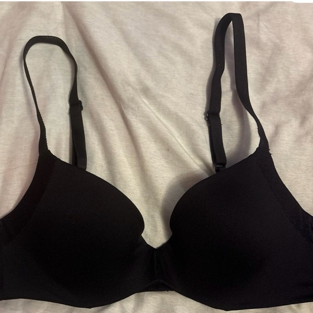 Maidenform‎ Black Smooth Finish Push-up Underwire Bra, Size 34A